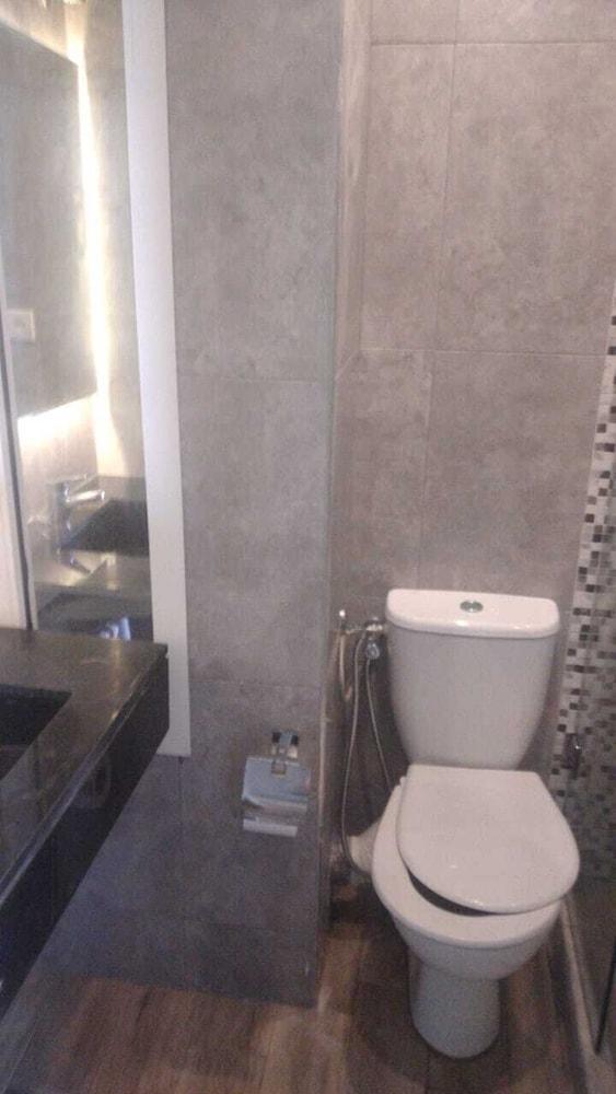 Aparthotel Hamilton & 2*