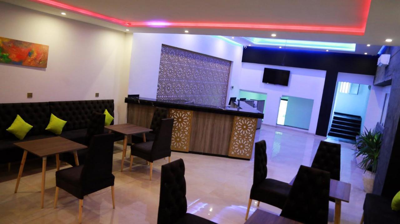 Aparthotel Hamilton & 2*